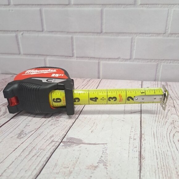 MIlwaukee 25' Compact Wide Blade Magnetic Tape Measure Double Sided 48-22-1025M - Picture 3 of 7
